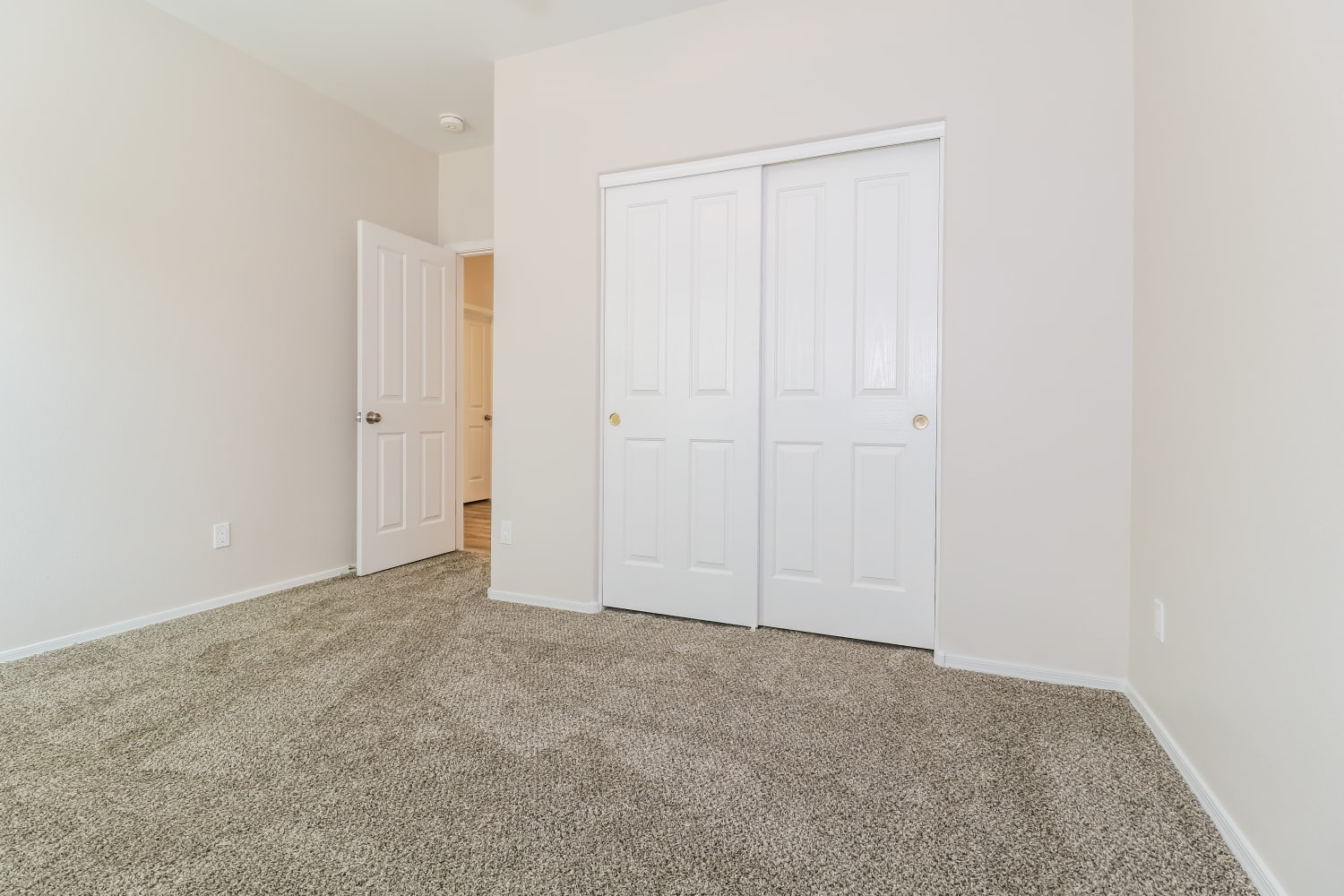 15949 West Mauna Loa Ln, Surprise photo 8