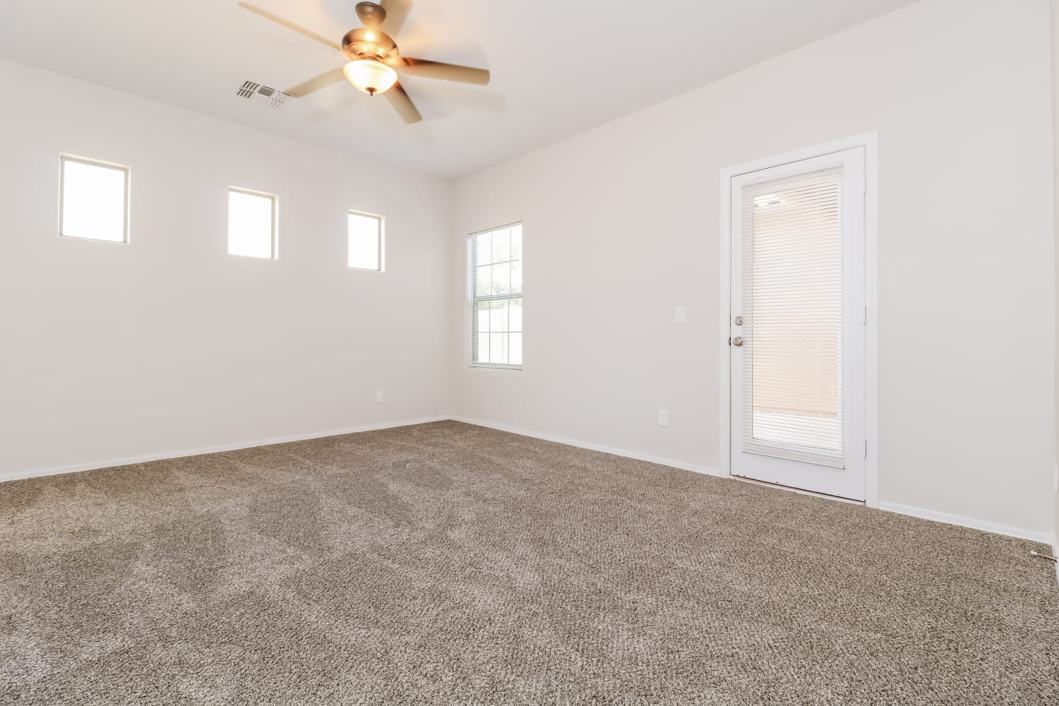 15949 West Mauna Loa Ln, Surprise photo 9
