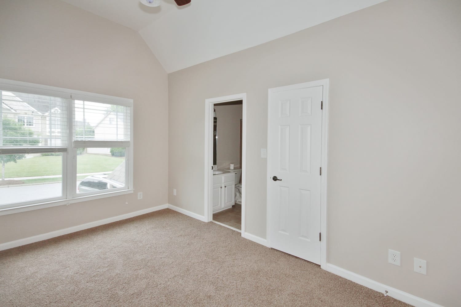 1597 Trilogy Park Dr, Hoschton photo 11