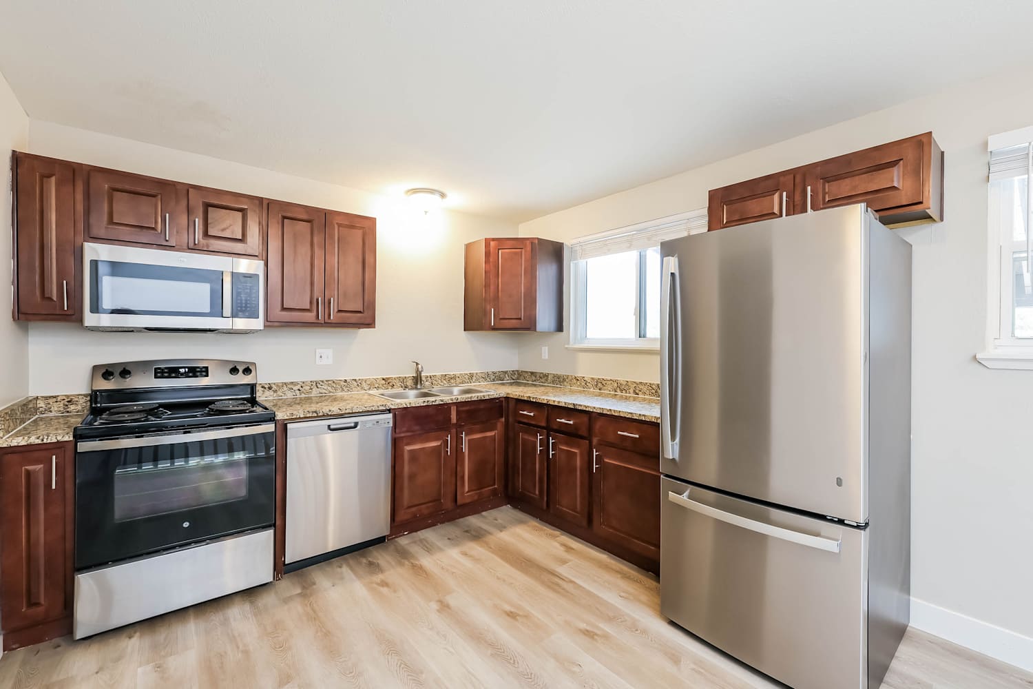 15984 E Bates Pl, Aurora photo 8