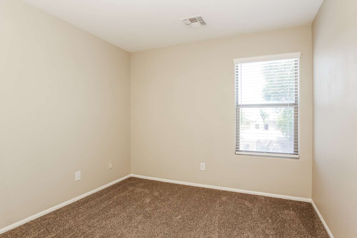 15986 W Durango St, Goodyear photo 14