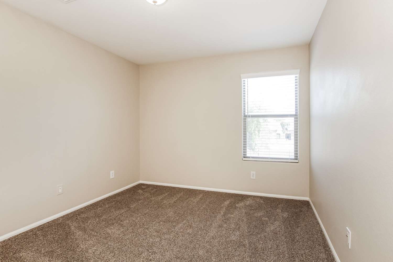 15986 W Durango St, Goodyear photo 12