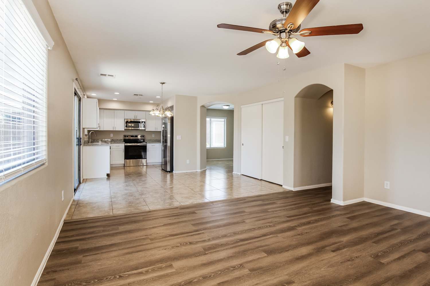 15986 W Durango St, Goodyear photo 8