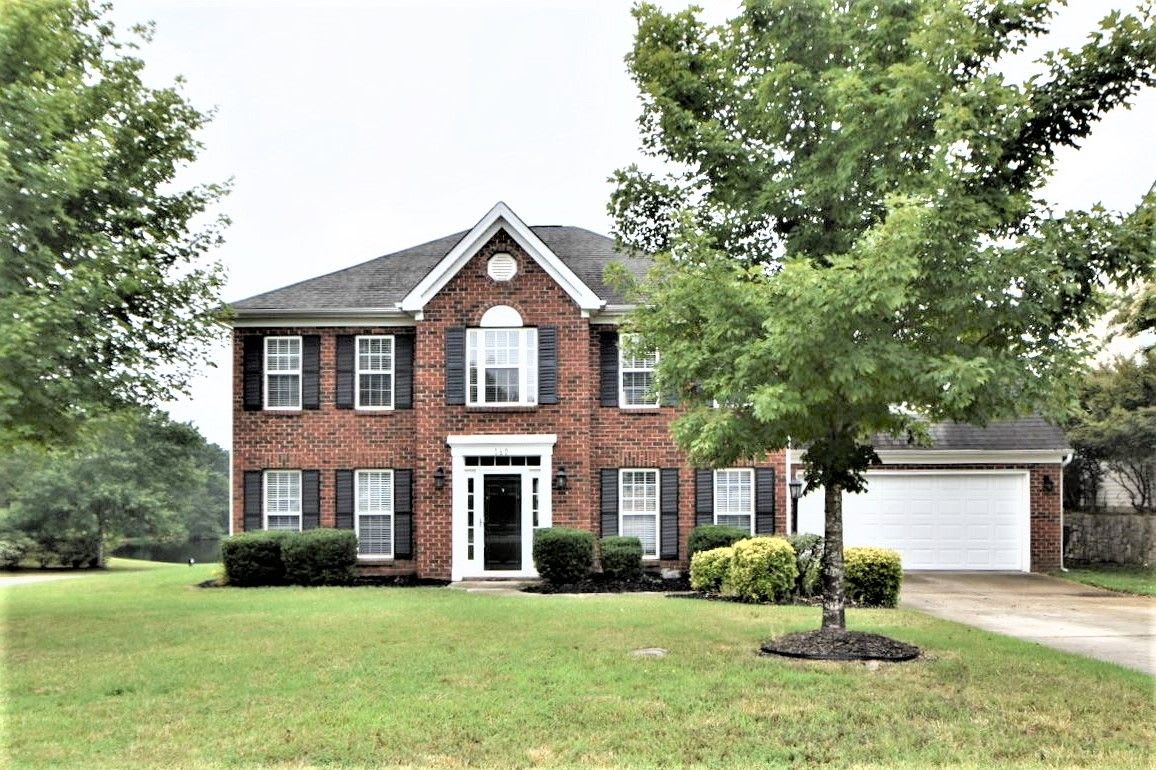 Front of 160 Elrosa Rd, Mooresville, NC