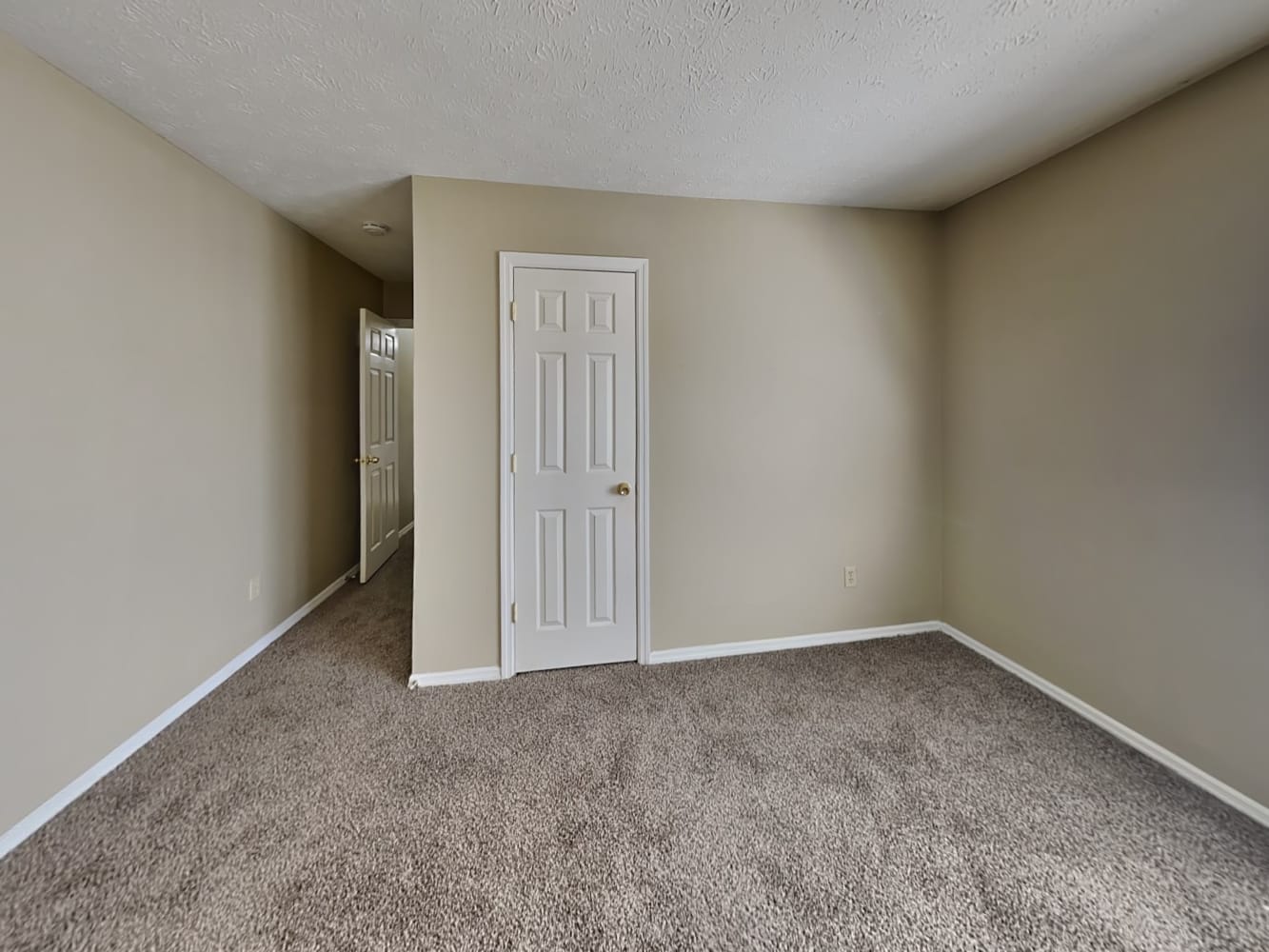 1600 Kennons Hill Ct, Stone Mountain photo 11