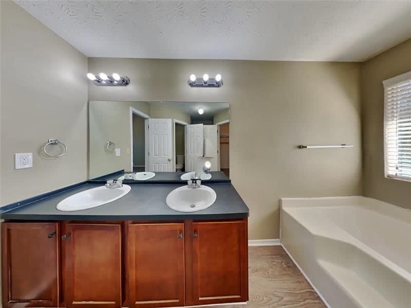 1600 Kennons Hill Ct, Stone Mountain photo 17