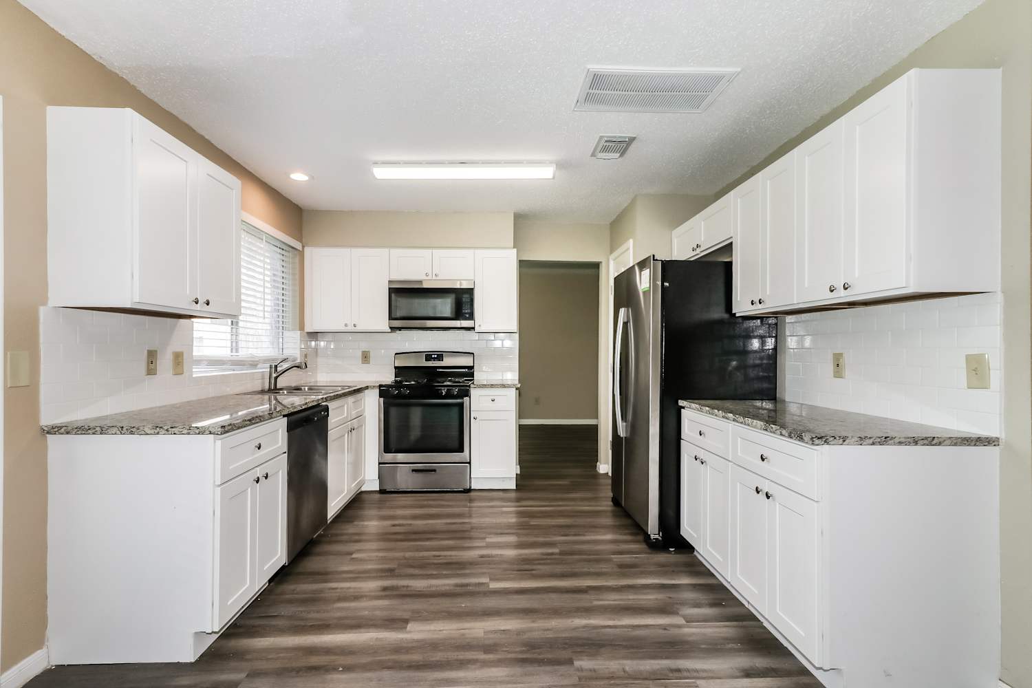16011 Sweetwater Creek Dr, Houston photo 7