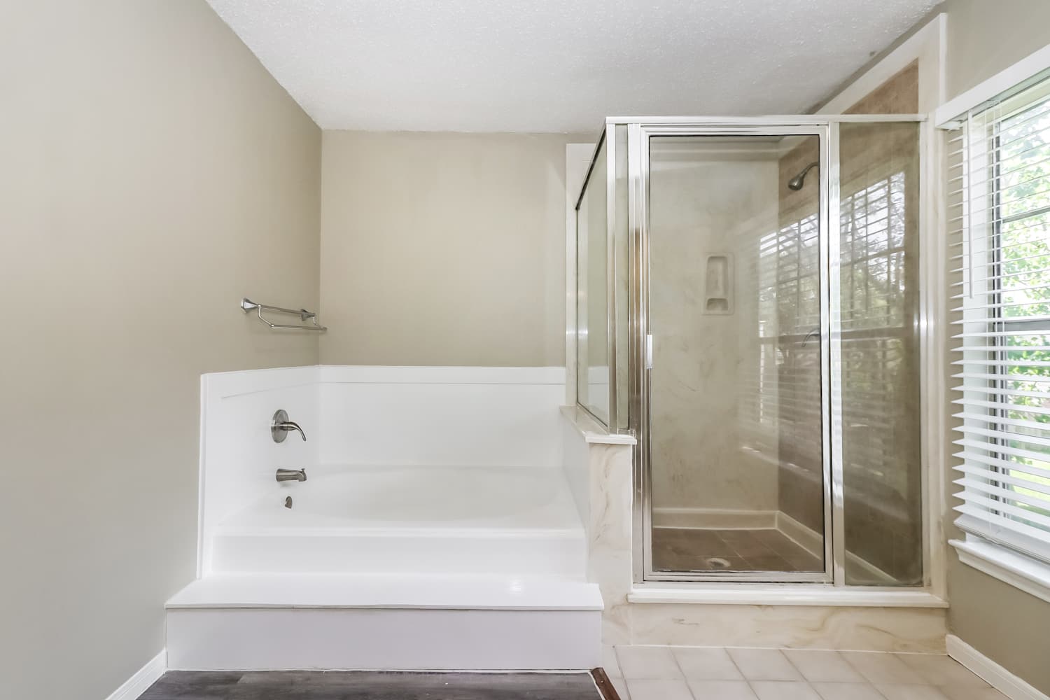 16011 Sweetwater Creek Dr, Houston photo 16