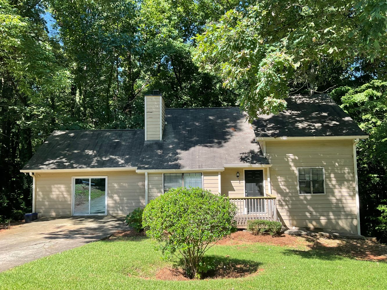 Front of 1602 Kings Ridge Dr, Norcross, GA