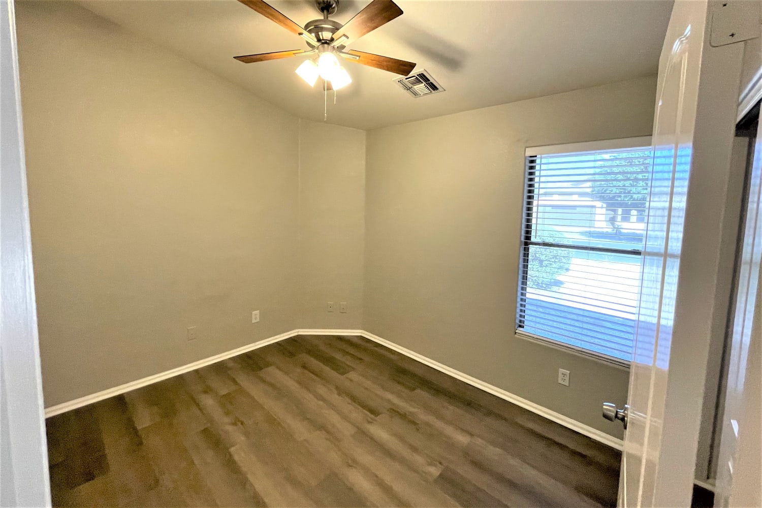 16030 W Diamond Street, Goodyear photo 11