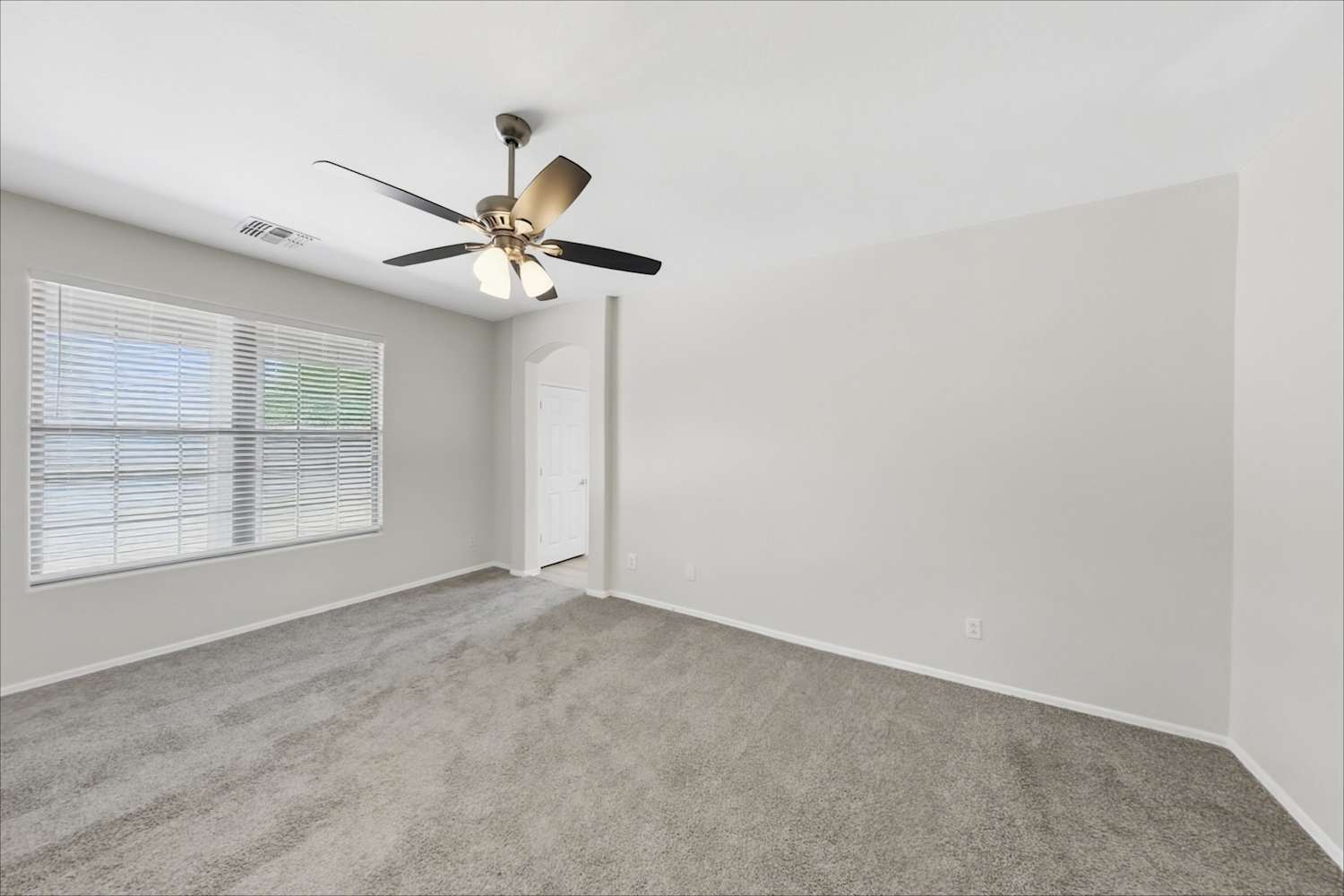 16042 West Hualapai St, Goodyear photo 12