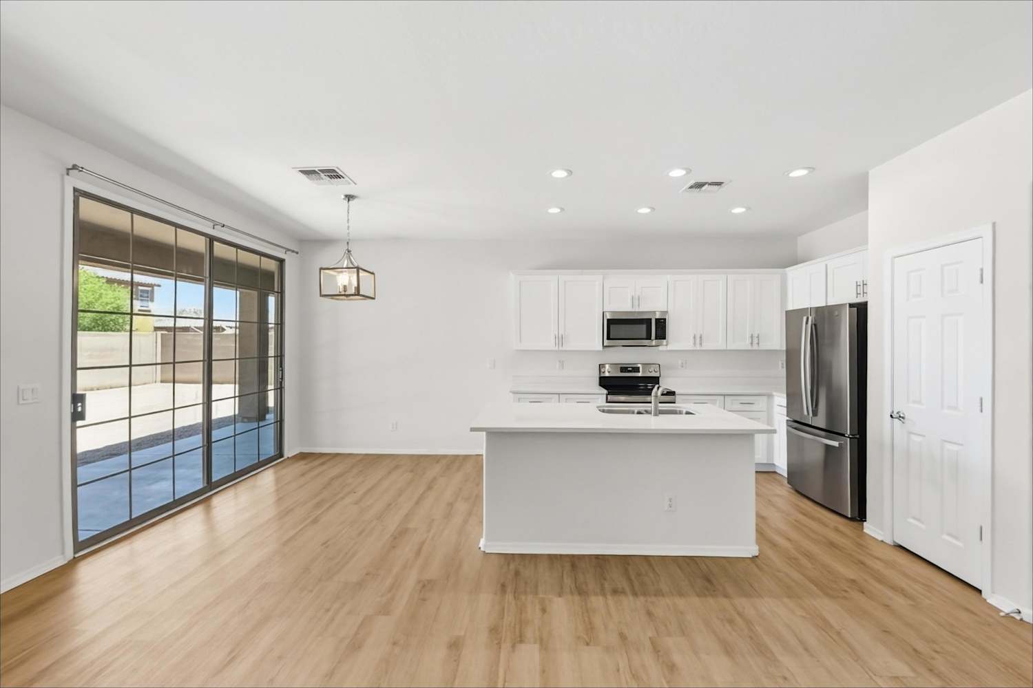 16042 West Hualapai St, Goodyear photo 8