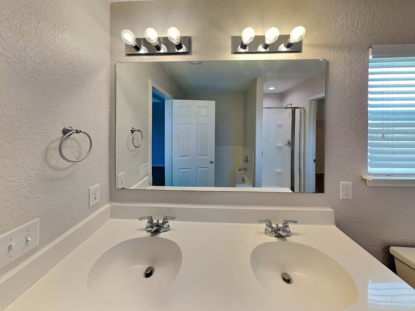 1607 Crown Daisy, San Antonio photo 20