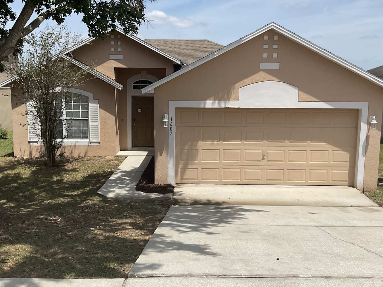 A house we rent in Dundee, FL