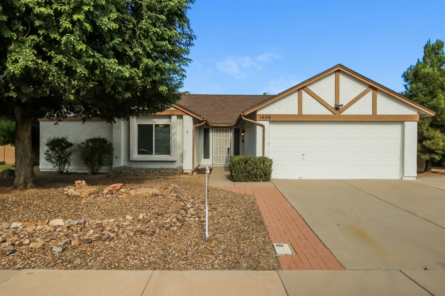 Front of 1608 W Barrow Drive, Chandler, AZ