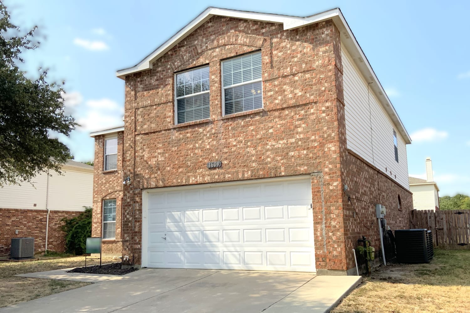 Front of 1609 White Dove Ln, Denton, TX