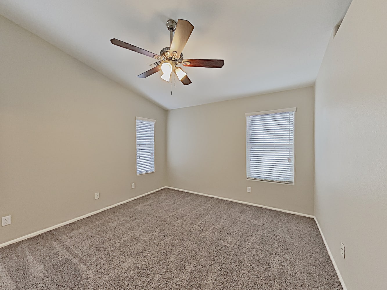 16097 W Kendall St, Goodyear photo 11