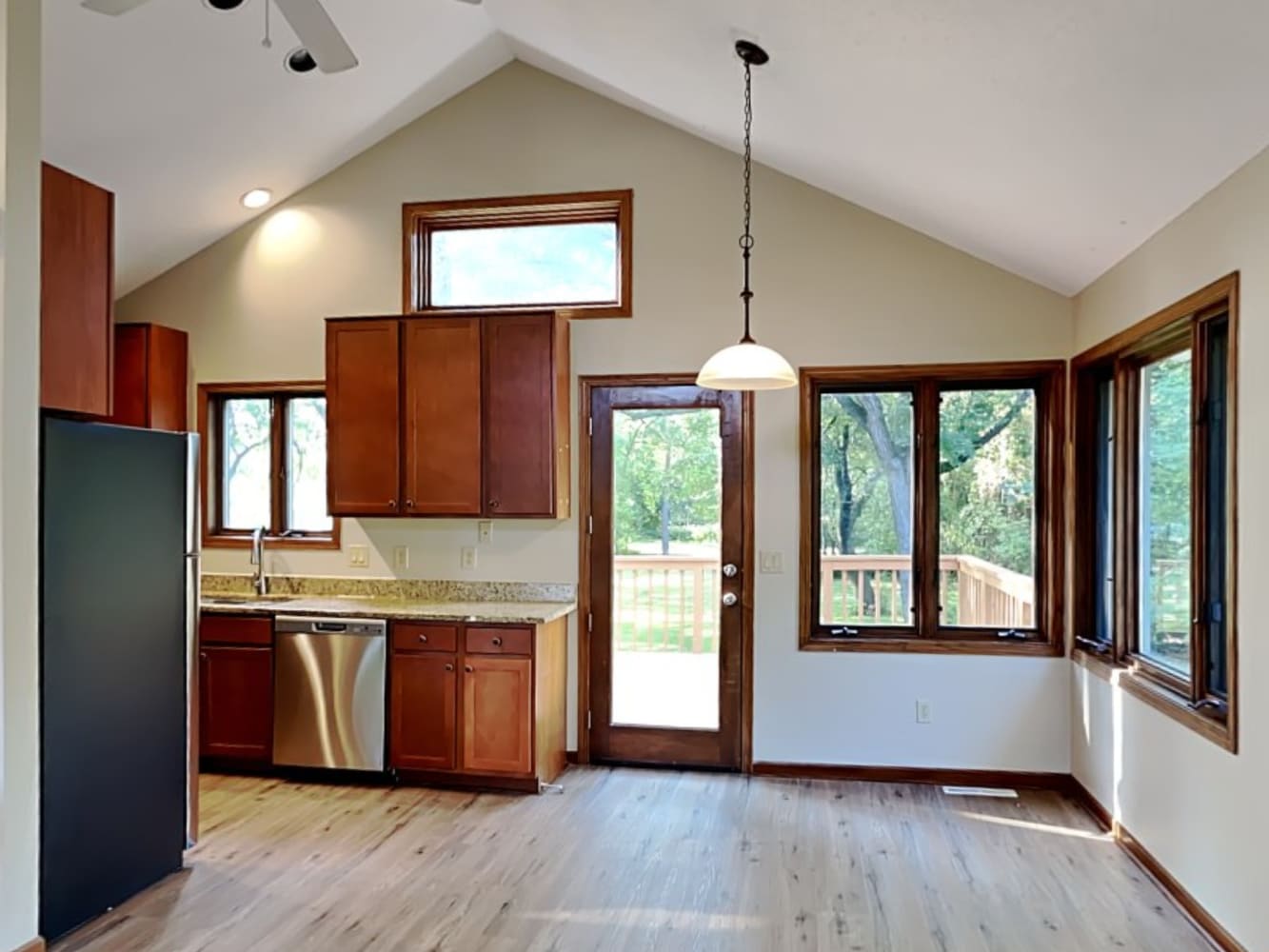 1610 9th St, White Bear Lake photo 7