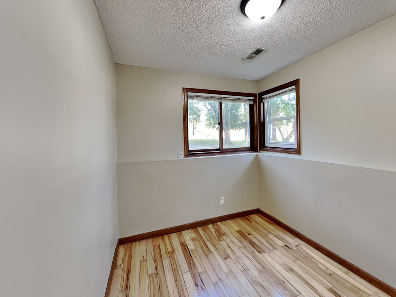 1610 9th St, White Bear Lake photo 10