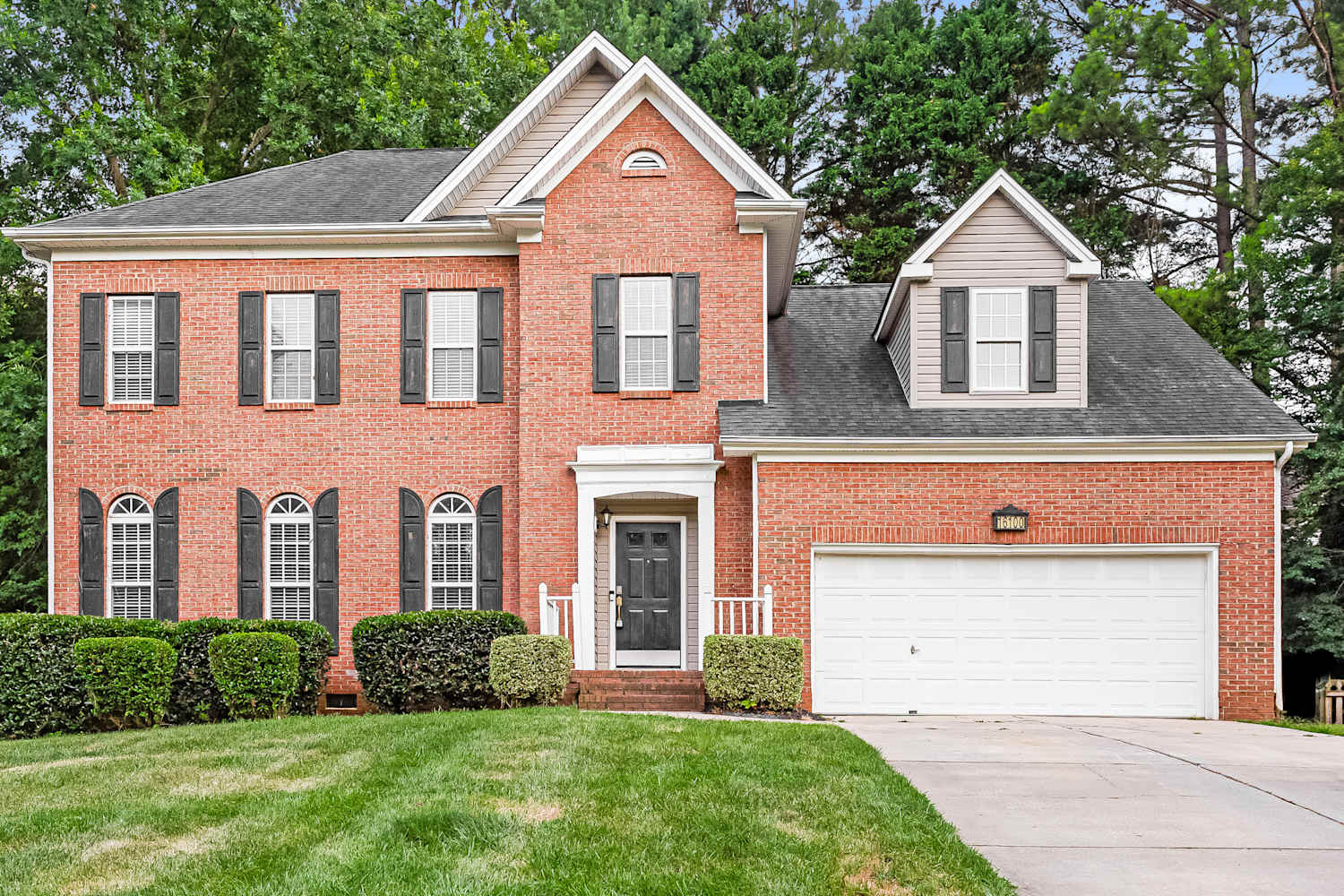 16100 Epiphany Ct, Huntersville photo 1