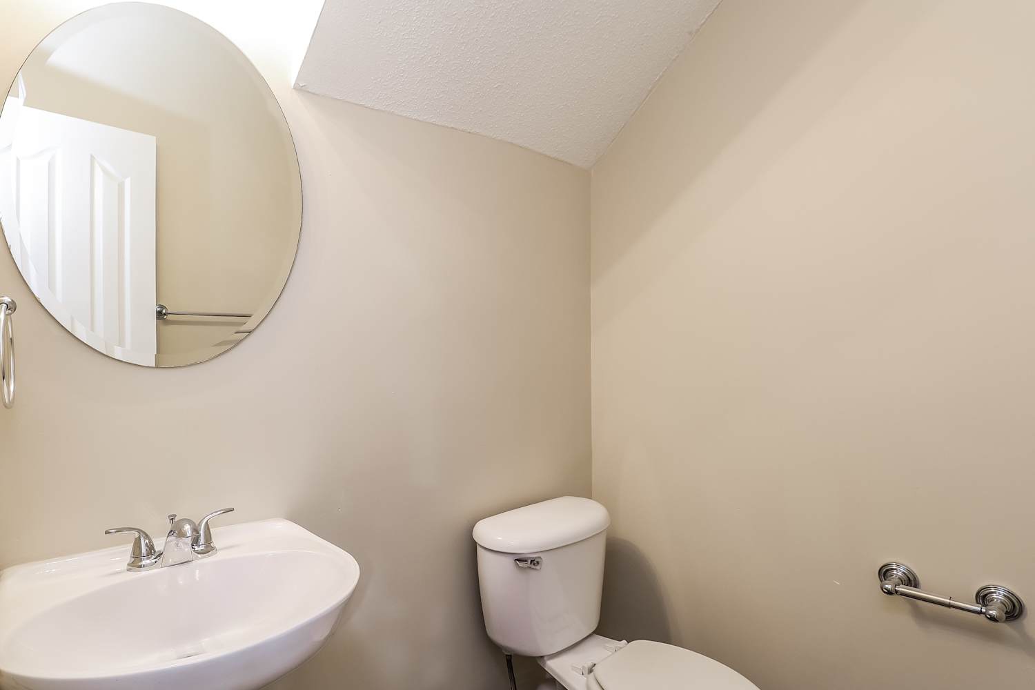 16108 Wrights Ferry Rd, Charlotte photo 16