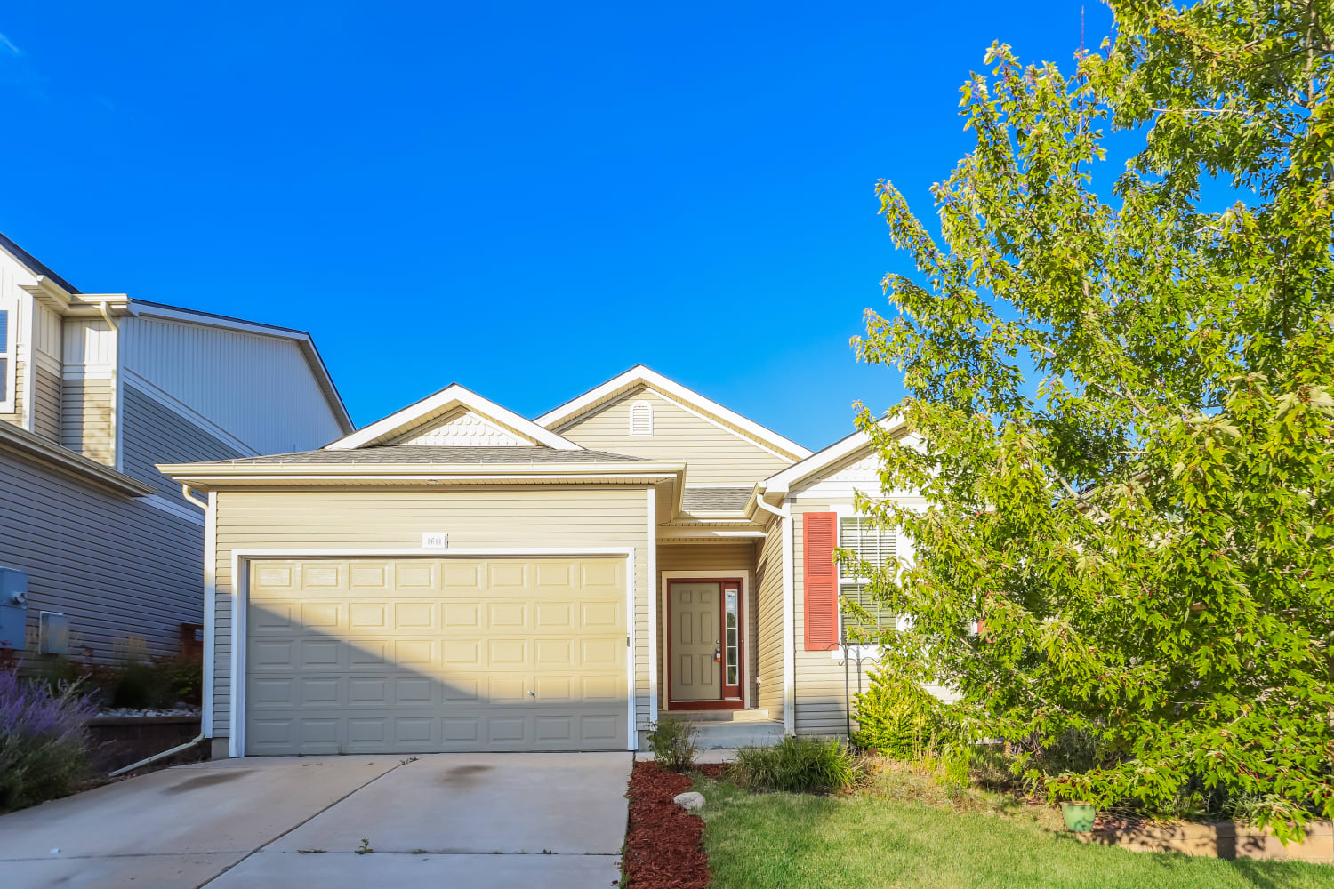 Front of 1611 Morningview Lane, Castle Rock, CO