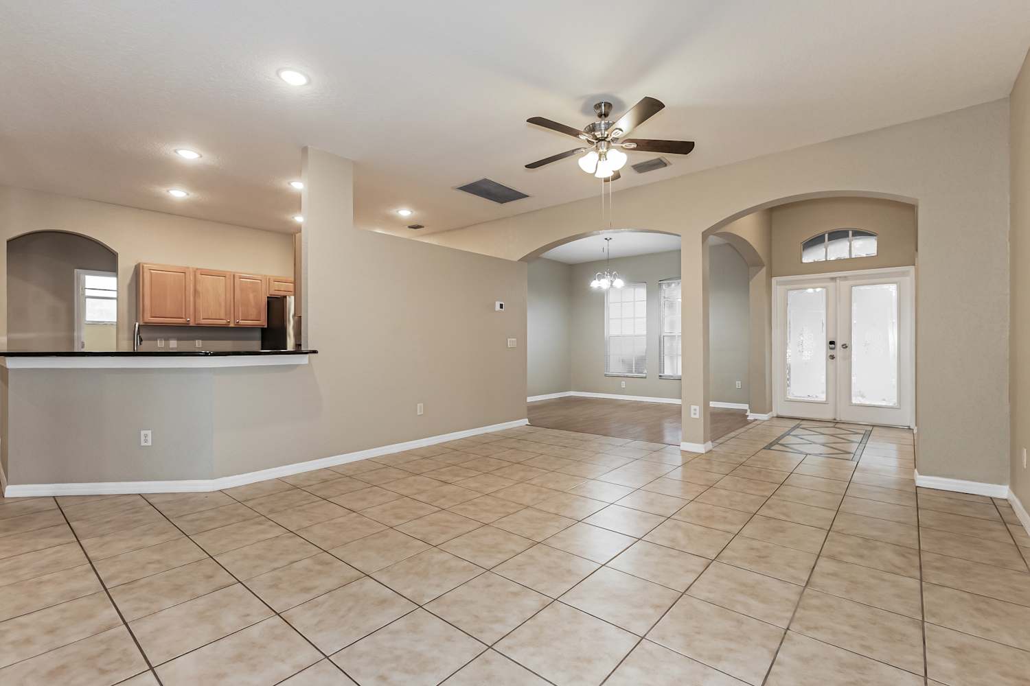 1613 Loriana St, Brandon photo 9
