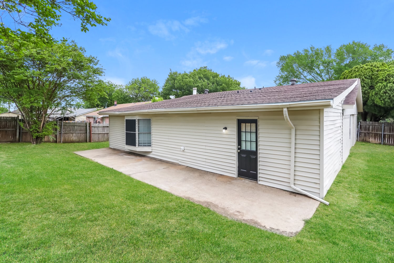 1613 Willowbrook St, Lancaster photo 15