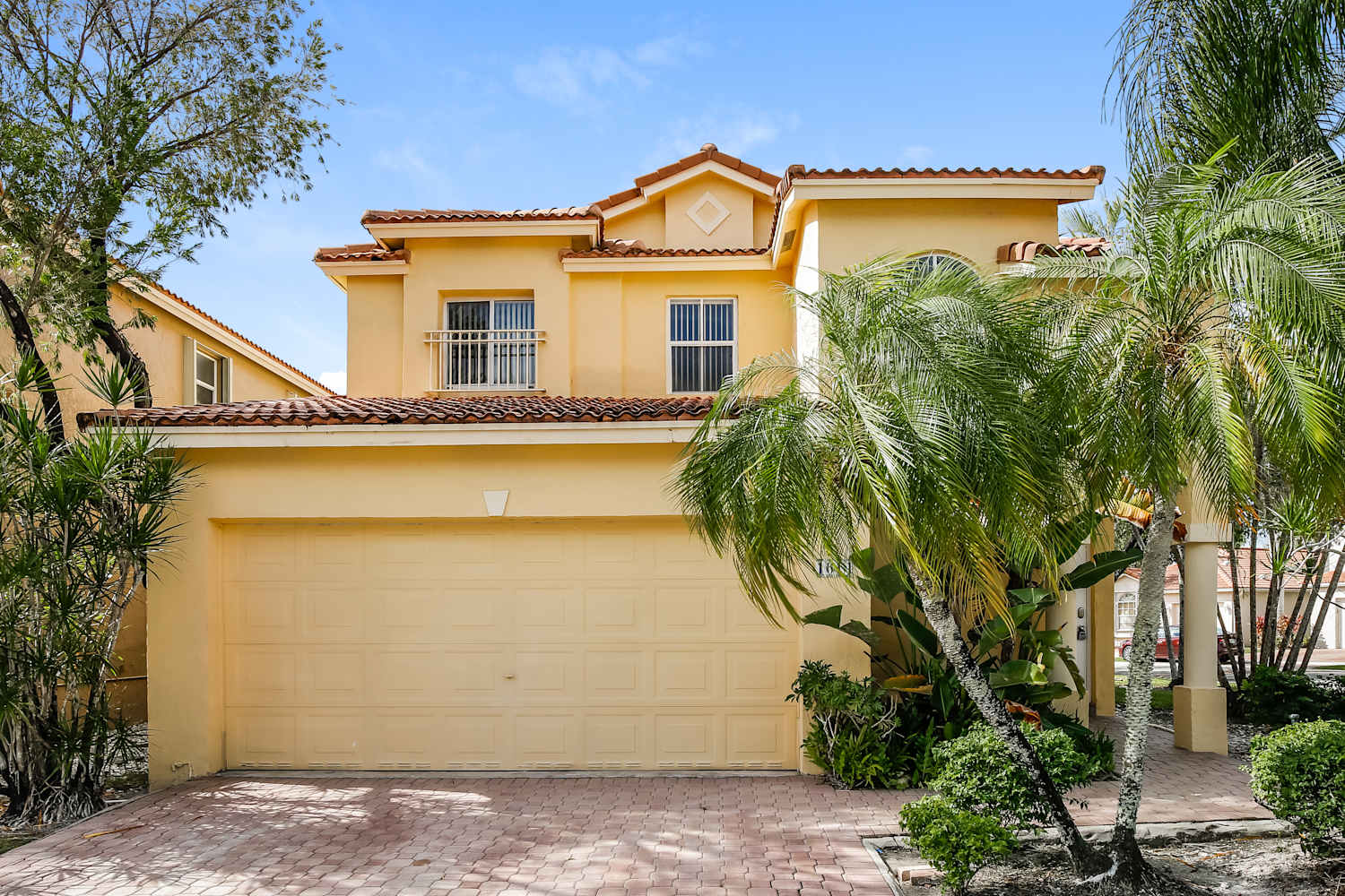 Front of 1614 SW 158th Ter, Pembroke Pines, FL