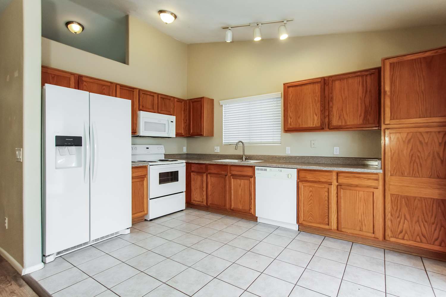 16168 W Sherman St, Goodyear photo 6