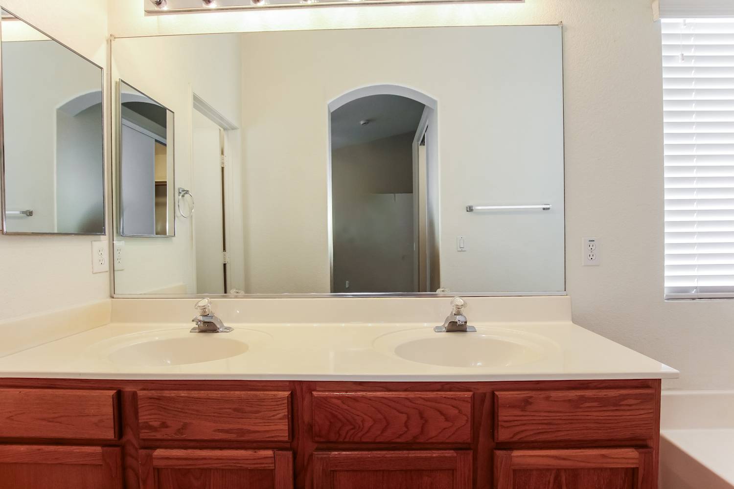 16168 W Sherman St, Goodyear photo 10