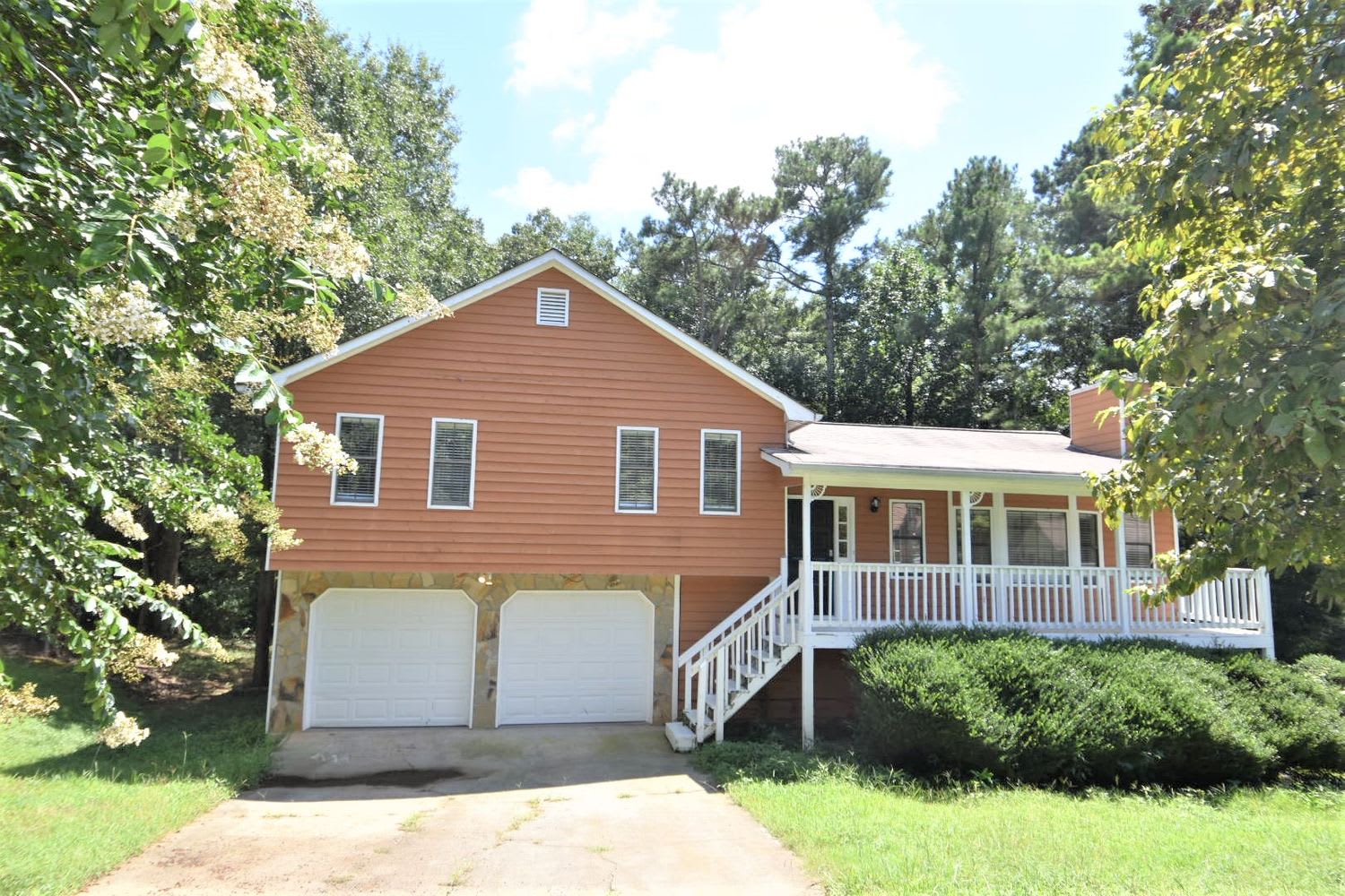 Front of 1617 Eric Cir, Lawrenceville, GA