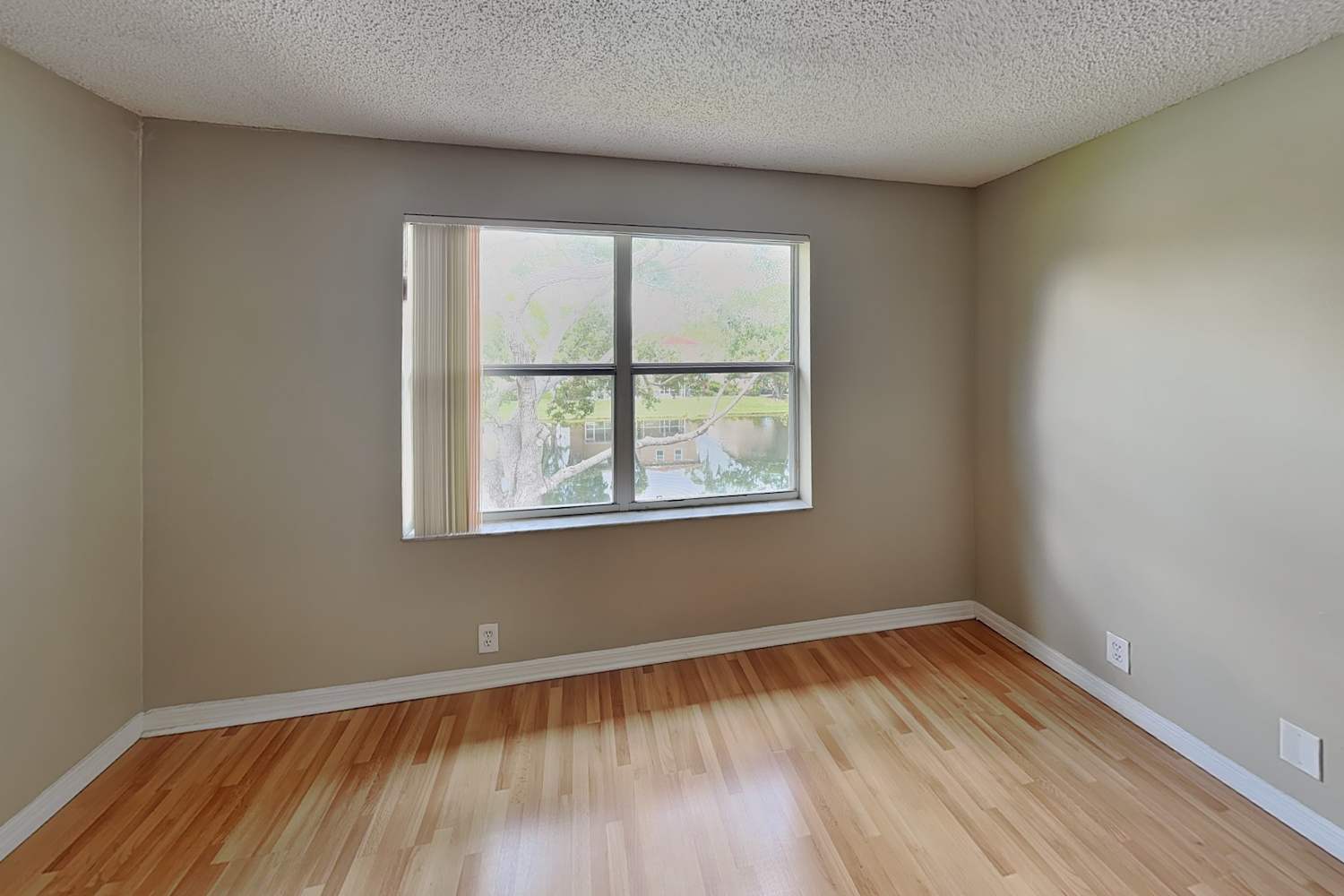 16203 Opal Creek Dr, Weston photo 12