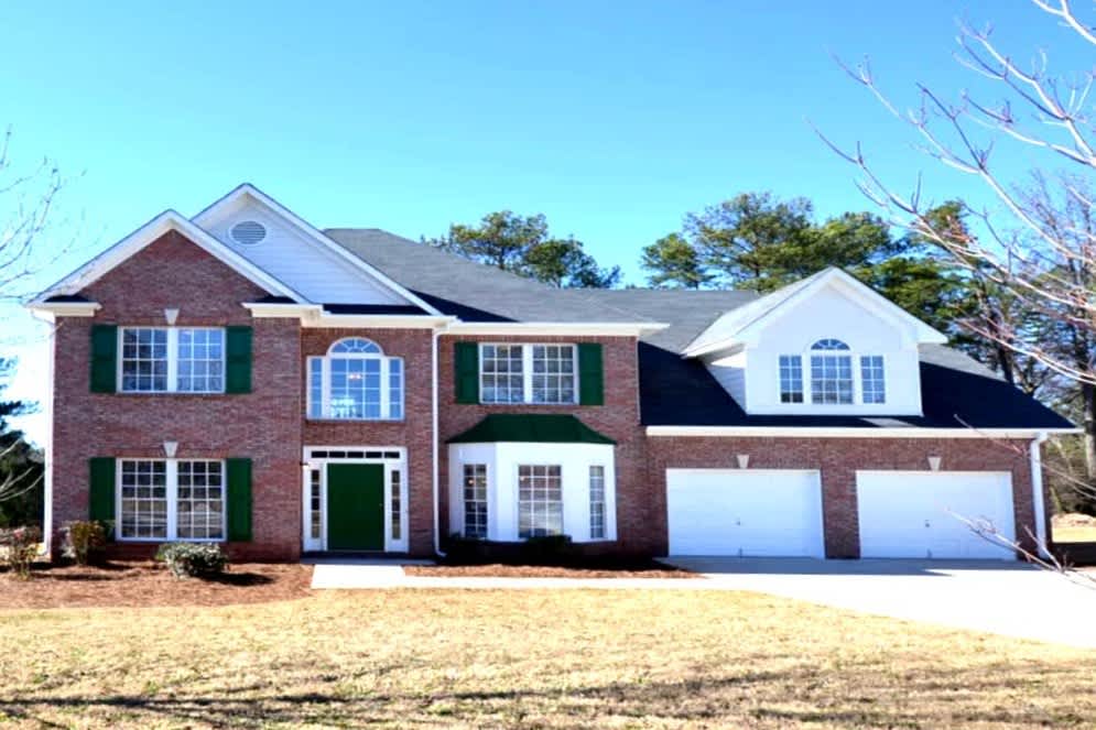 Front of 1623 Morning Crest Ln, Lilburn, GA