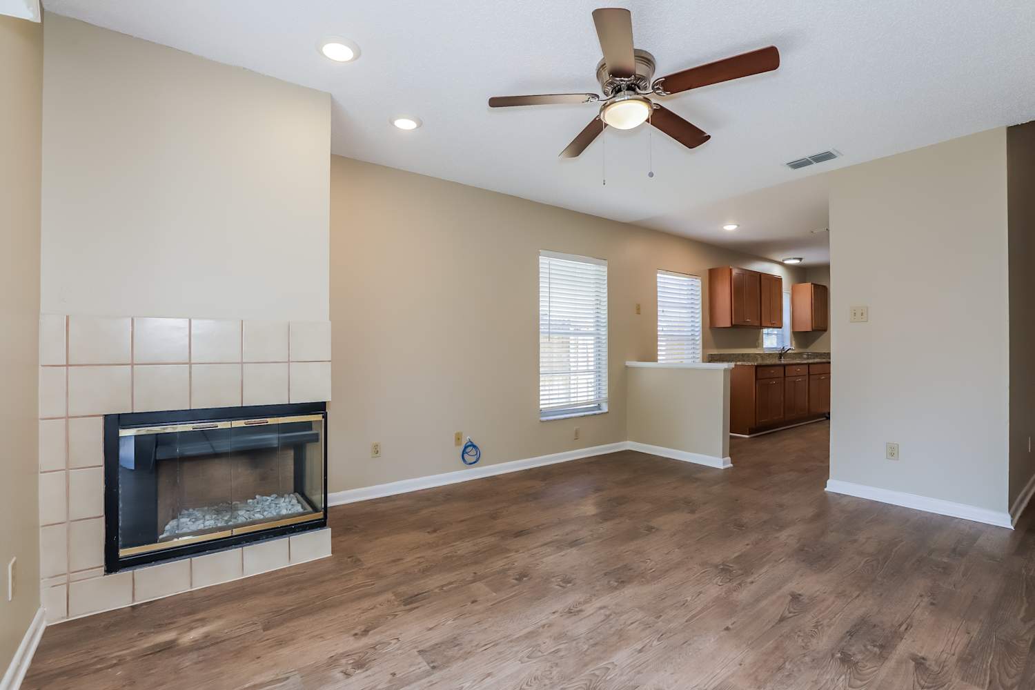 1624 Gardner Dr, Lutz photo 9