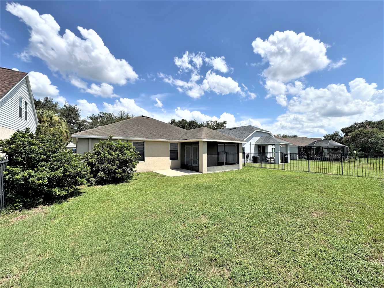 16320 Bridgeglade Ln, Lithia photo 17