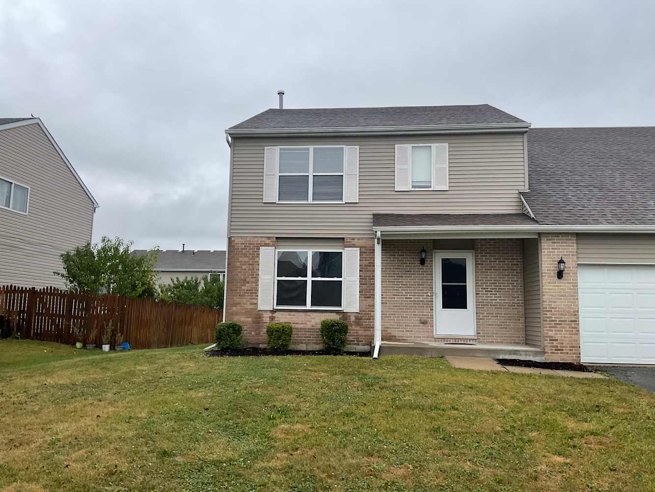 Front of 16323 Zausa Dr, Crest Hill, IL