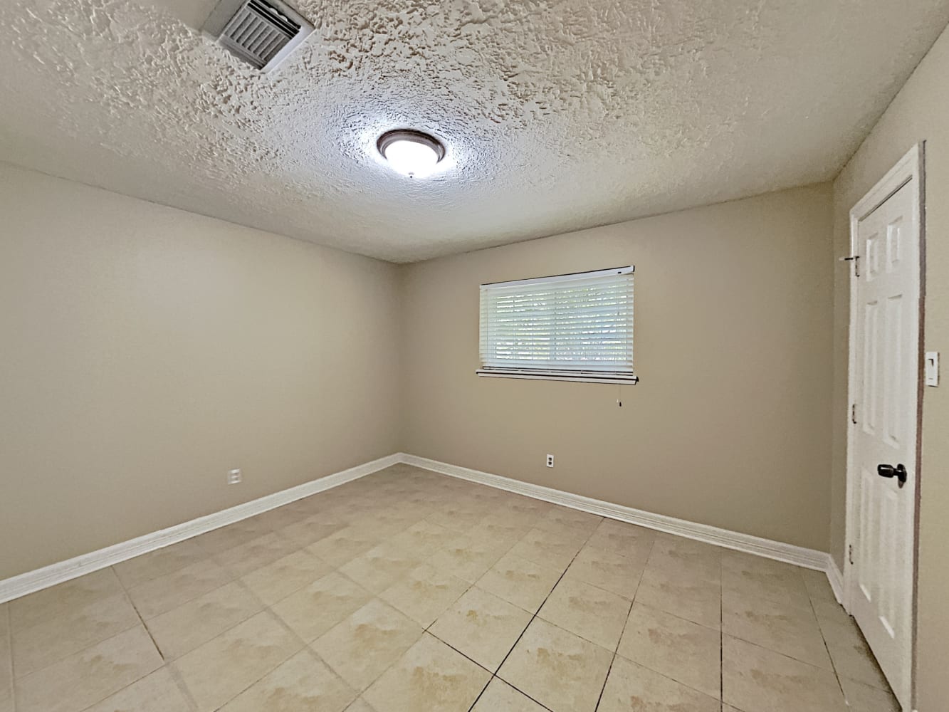 16395 Havenpark Dr, Houston photo 13