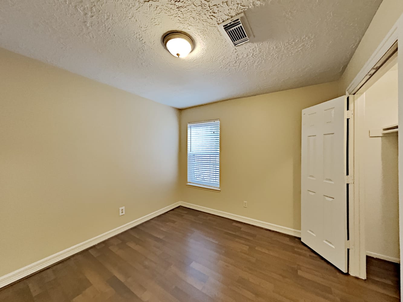 16395 Havenpark Dr, Houston photo 16