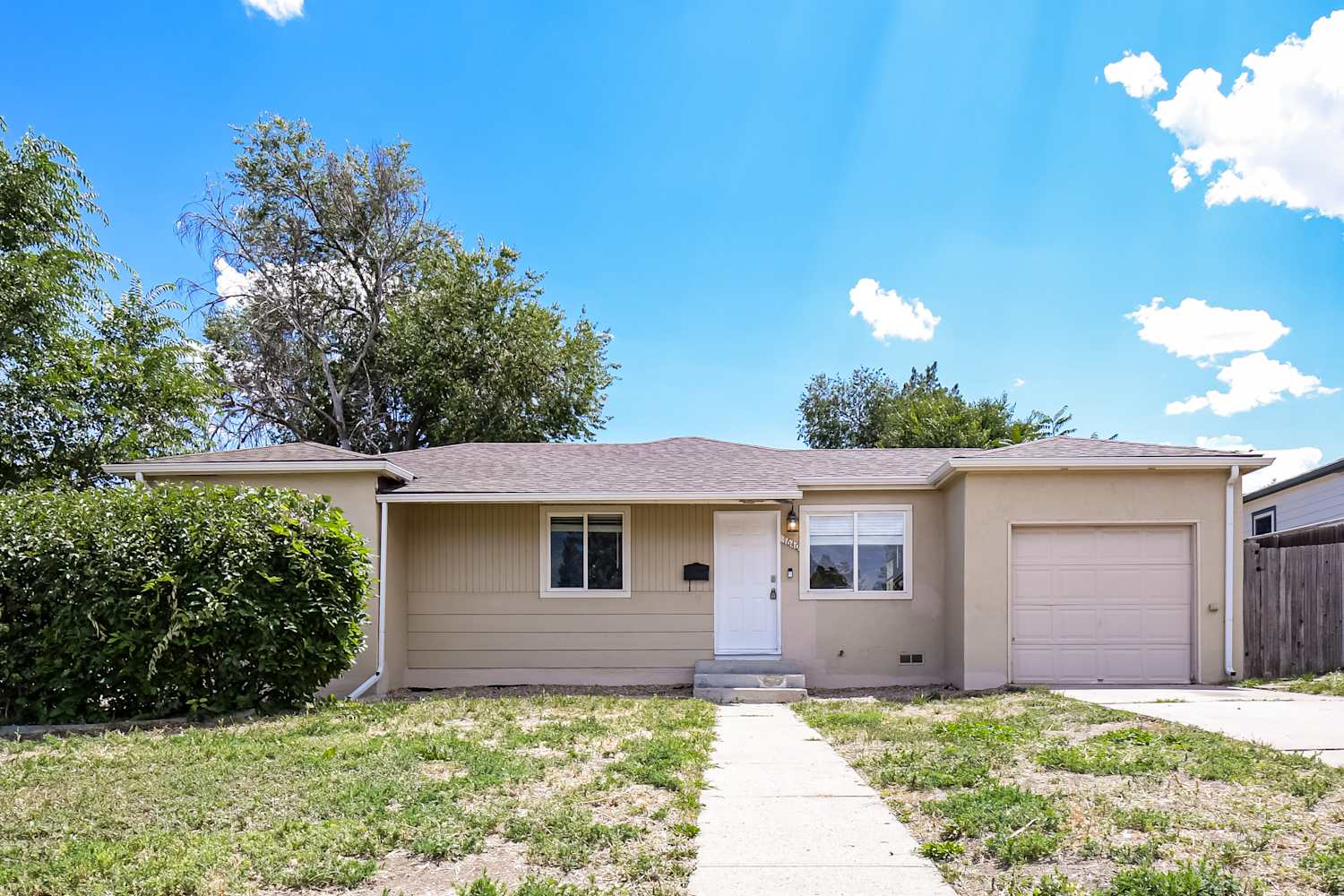 1640 Ruth Dr, Thornton photo 1