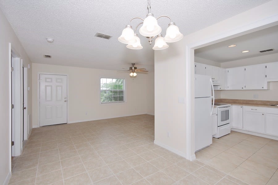 1646 Heartwellville St NW, Palm Bay photo 8