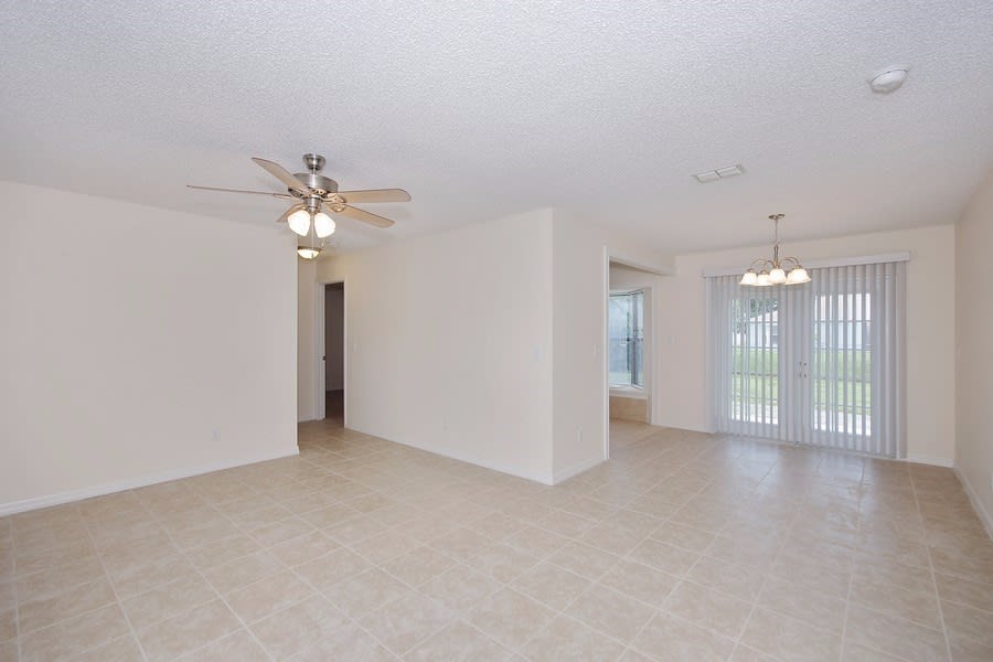 1646 Heartwellville St NW, Palm Bay photo 6