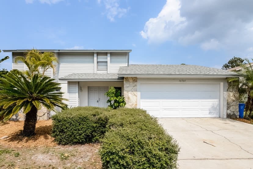 Front of 16501 W Course Dr, Tampa, FL