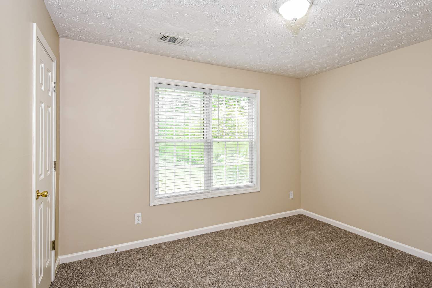 1652 Tunbridge Ln, Lawrenceville photo 13