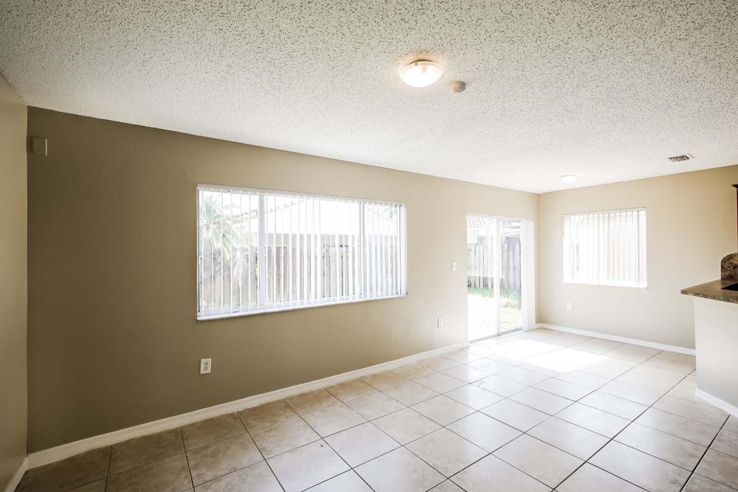 16546 SW 97th Ter, Miami photo 6