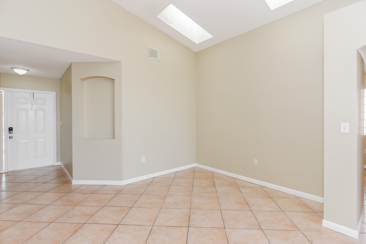 16575 NW 10th St, Pembroke Pines photo 4