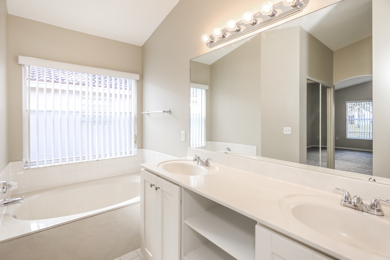 16575 NW 10th St, Pembroke Pines photo 17