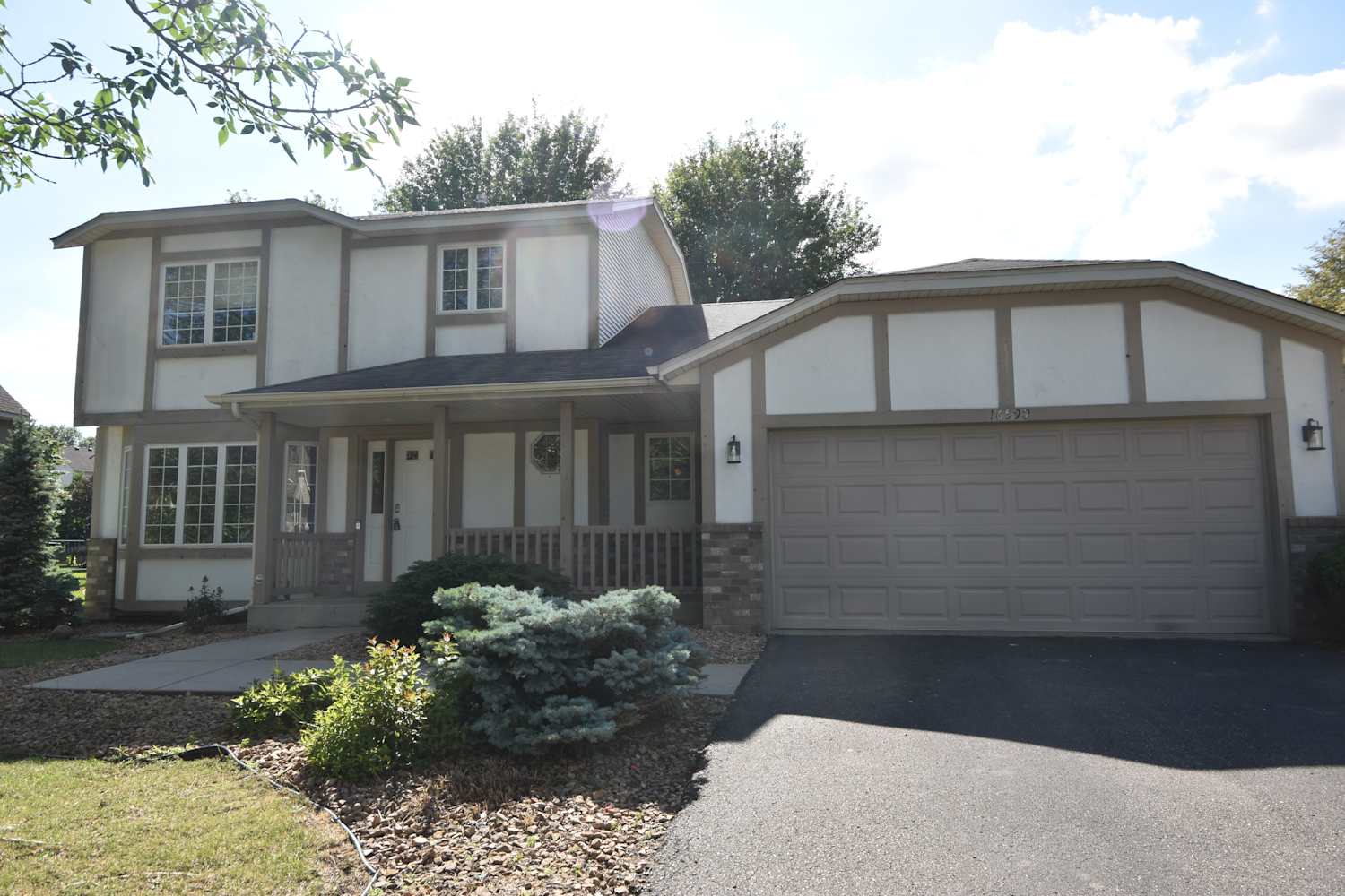 16599 Horizon Ave, Lakeville photo 1