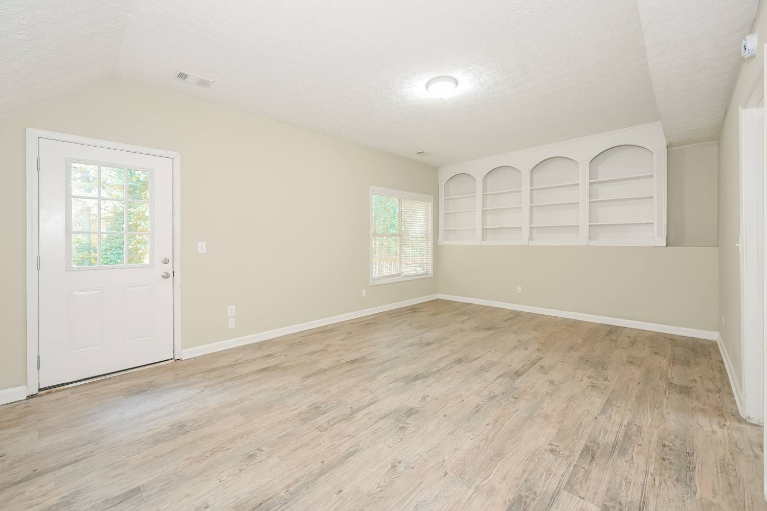 1661 Hampton Walk Dr, Hoschton photo 9