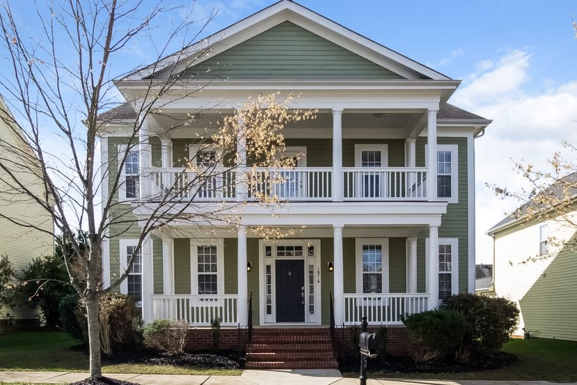 Front of 16718 Spruell St, Huntersville, NC